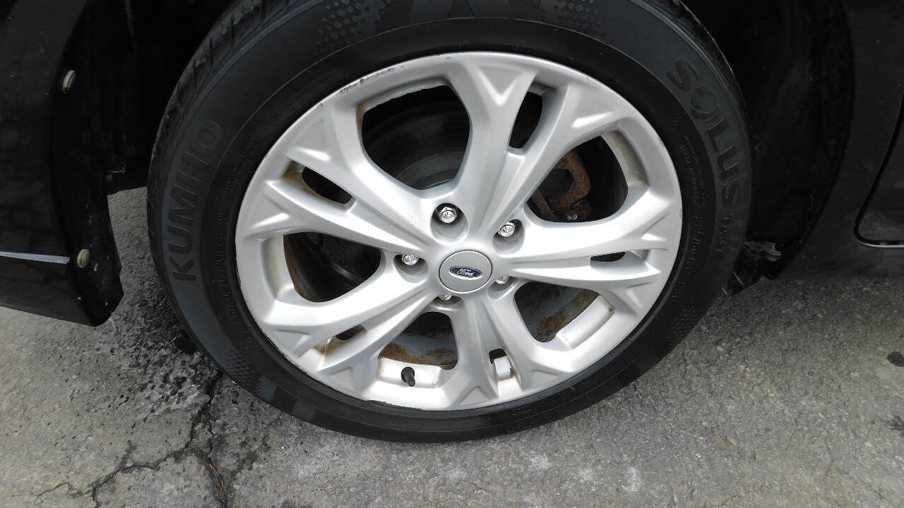 Used 2012 Ford Fusion SE image 12