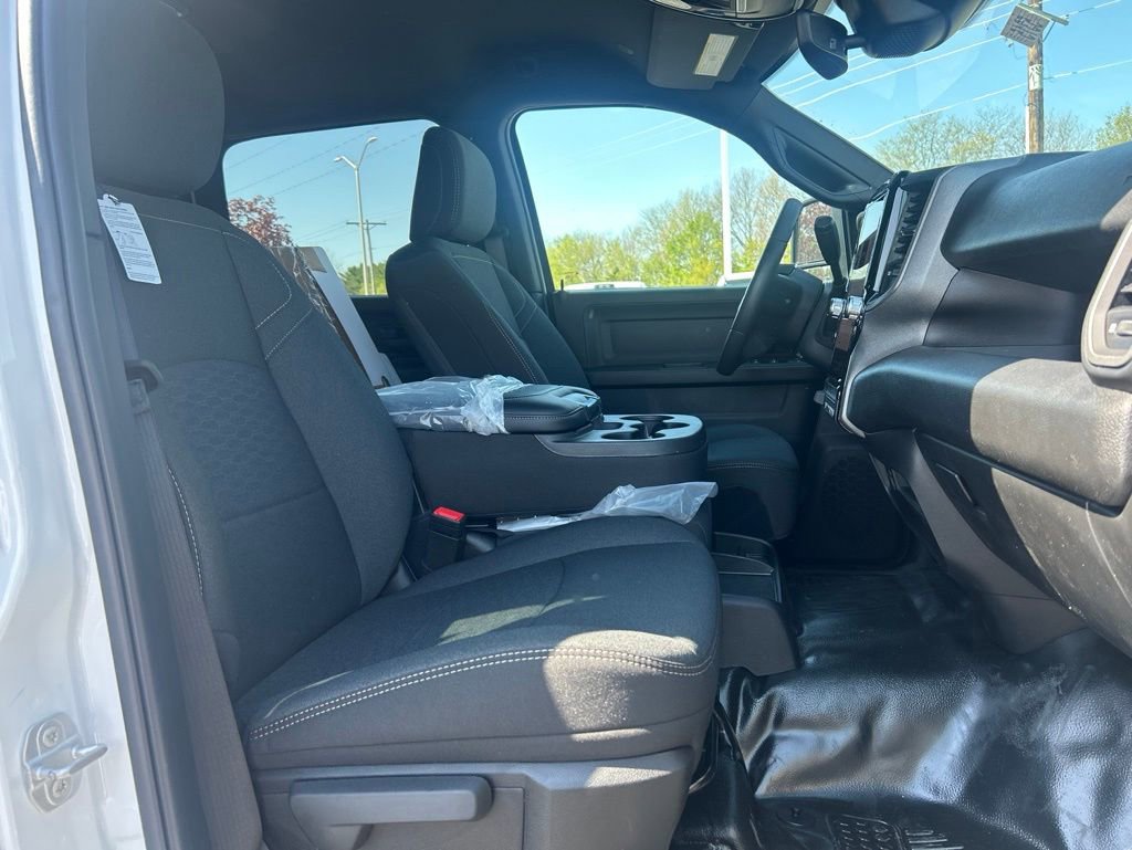 New 2026 RAM 3500 Tradesman AWD/4WD image 6