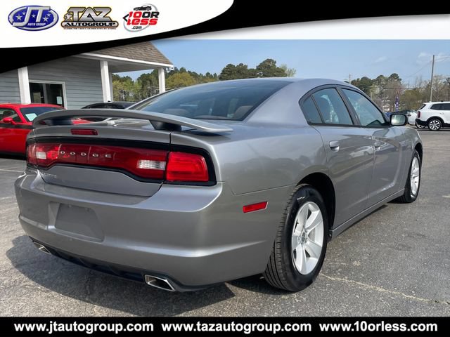 Used 2014 Dodge Charger SE RWD image 6