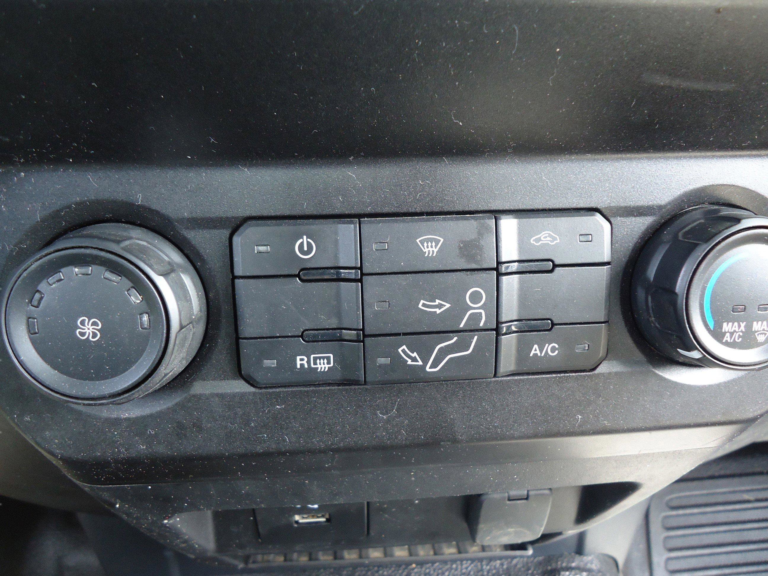 Used 2022 Ford F250 XL w/ STX Appearance Package image 18