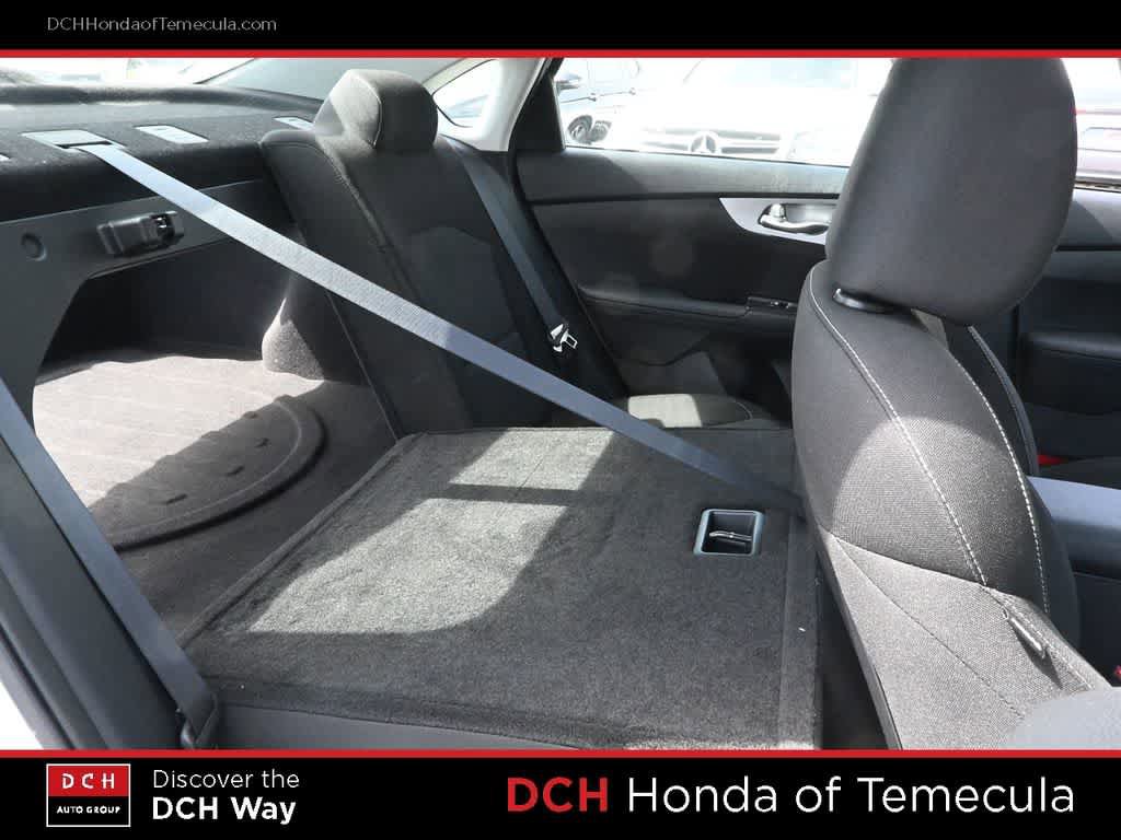 Used 2024 Kia Forte LXS w/ LXS Technology Package FWD image 23