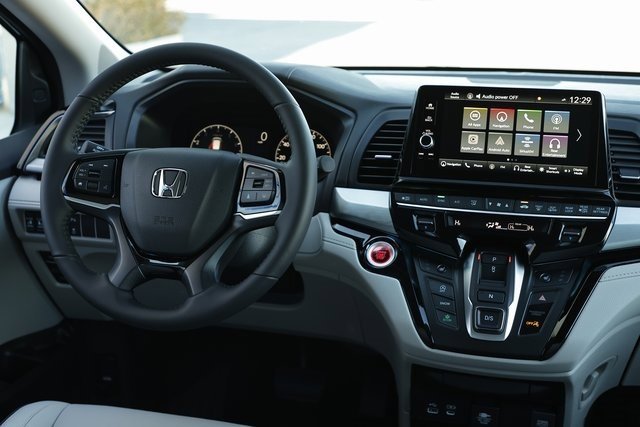 New 2026 Honda Odyssey Touring image 21