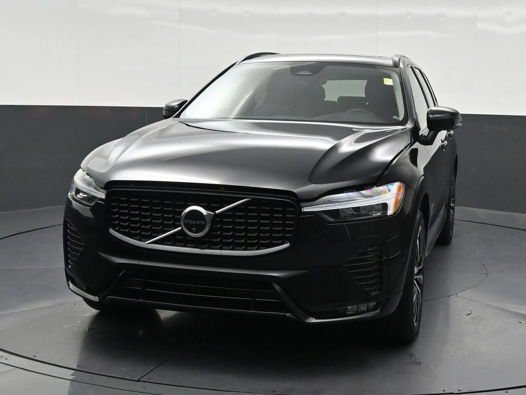 Certified 2024 Volvo XC60 B5 Plus w/ Protection Package Premier AWD/4WD image 9