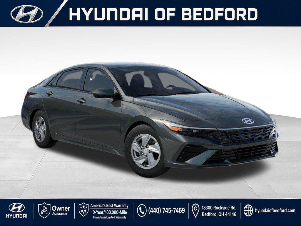 New 2026 Hyundai Elantra SE FWD image 2