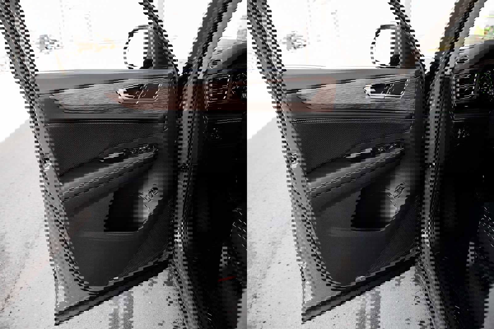 New 2026 Volkswagen Atlas SEL image 19