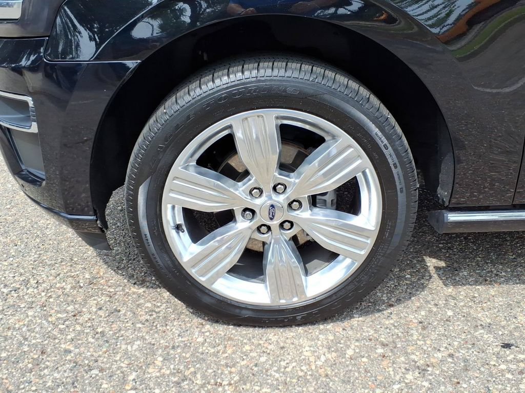 Used 2023 Ford Expedition Max Platinum AWD/4WD image 7