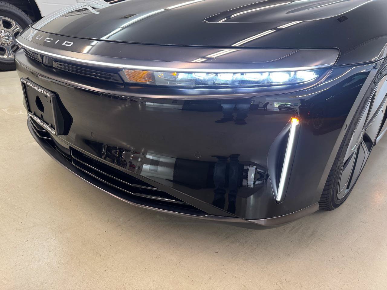Used 2023 Lucid Air Touring AWD/4WD image 23
