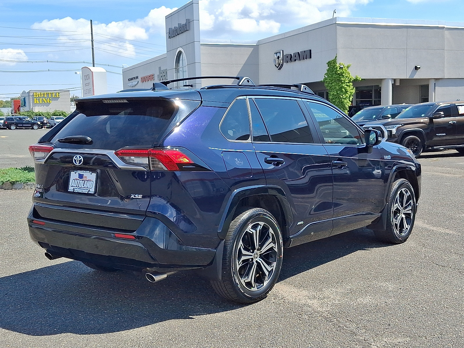 Used 2023 Toyota RAV4 XSE w/ Weather Package AWD/4WD image 7
