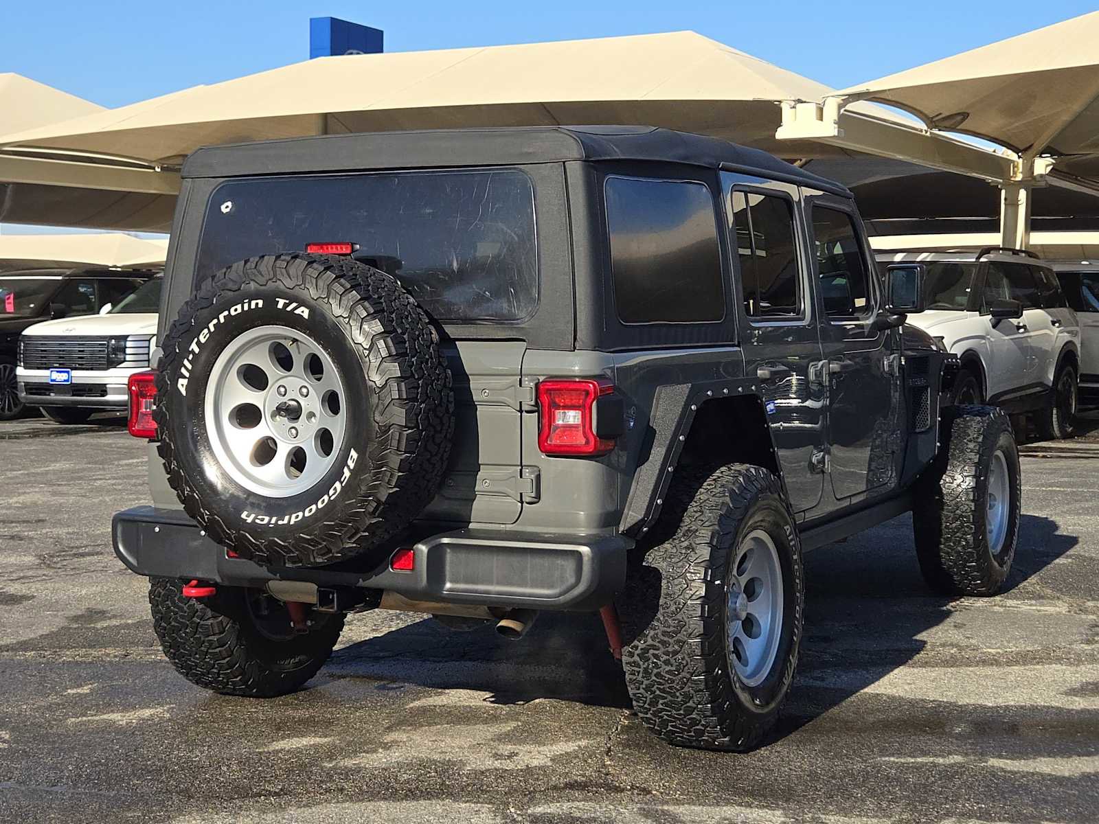 Used 2021 Jeep Wrangler Unlimited Rubicon w/ LED Lighting Group image 7