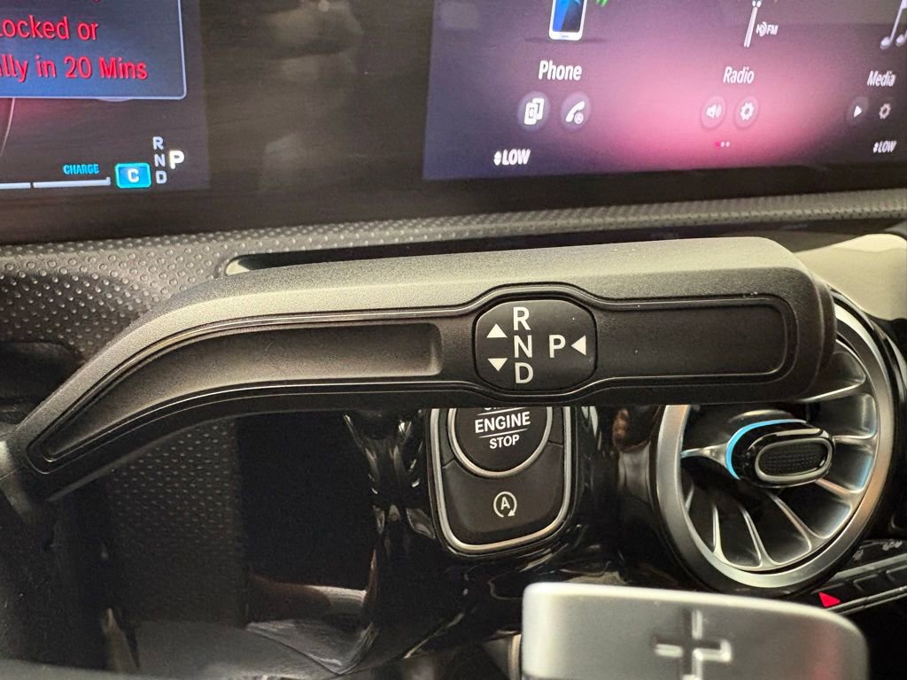 Used 2025 Mercedes-Benz CLA 250 image 30