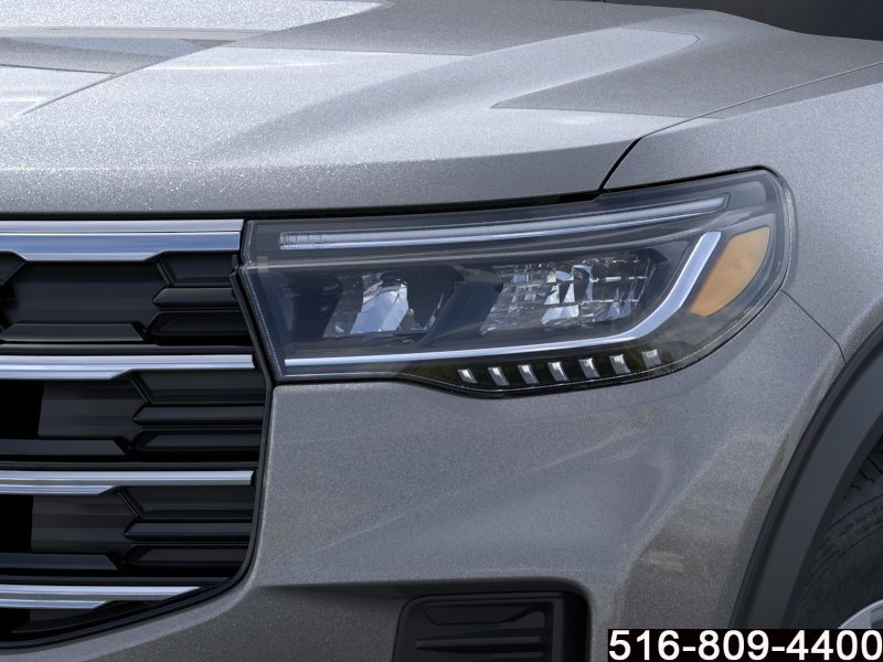 Used 2025 Ford Explorer Active AWD/4WD image 19