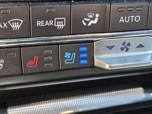 Certified 2021 Ford F150 Raptor w/ Raptor 37 Performance Package AWD/4WD image 23