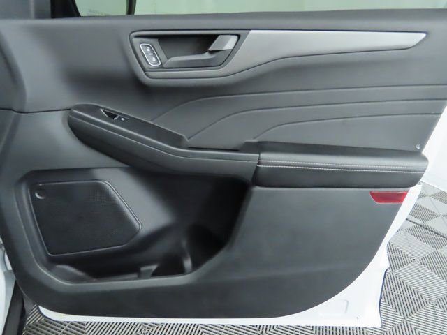 Used 2023 Ford Escape Active image 25