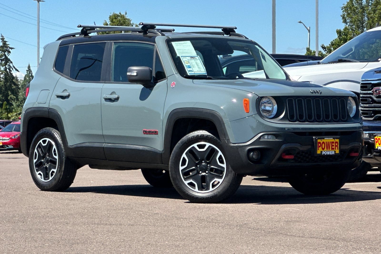 Used 2016 Jeep Renegade Trailhawk AWD/4WD image 2