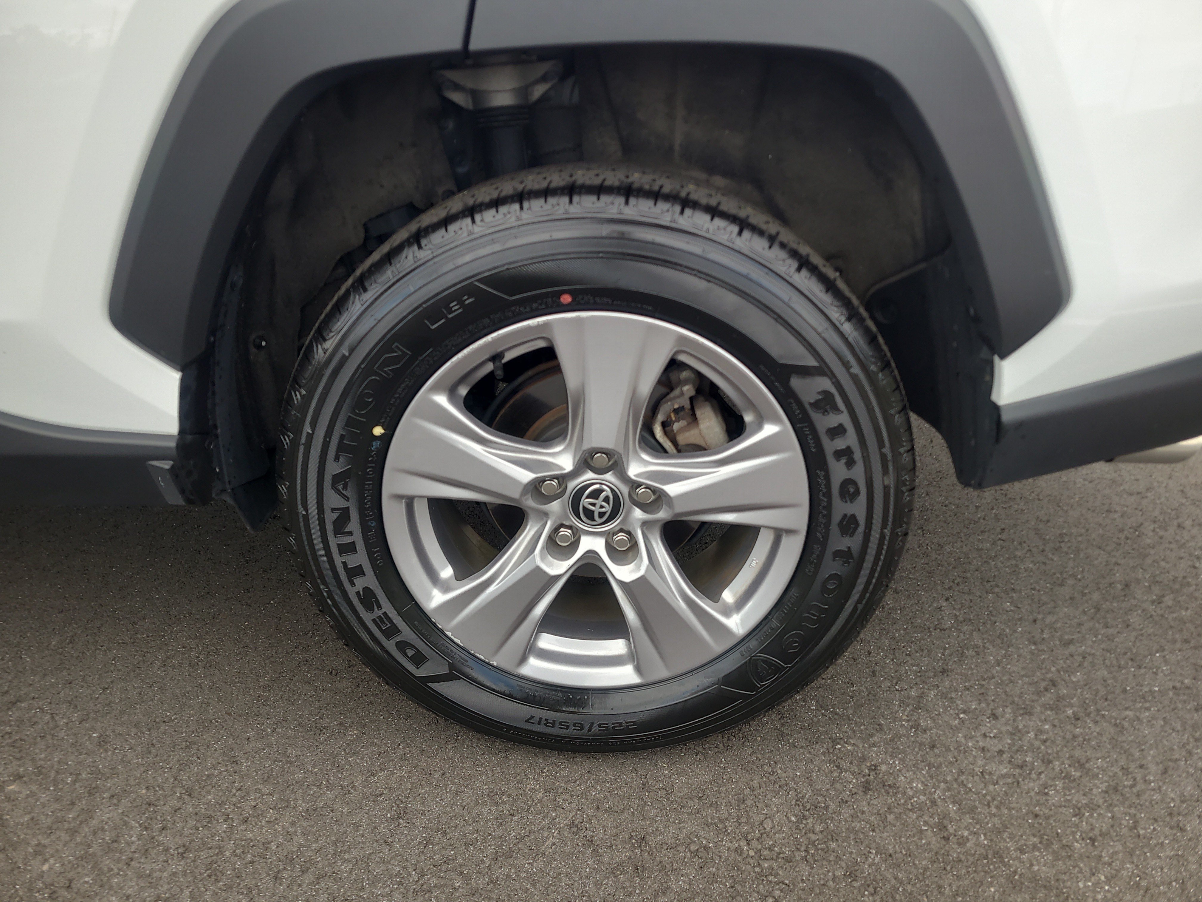 Certified 2025 Toyota RAV4 XLE AWD/4WD image 10