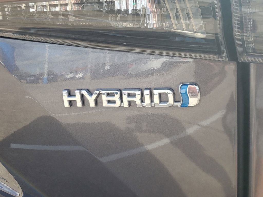 Used 2022 Toyota Highlander XLE image 7