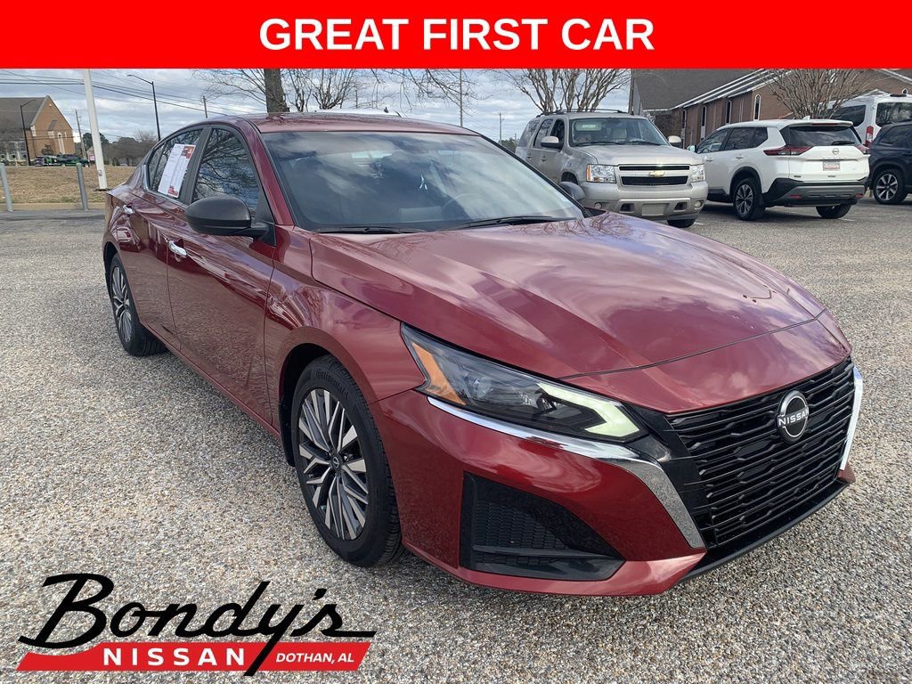 Used 2024 Nissan Altima 2.5 SV