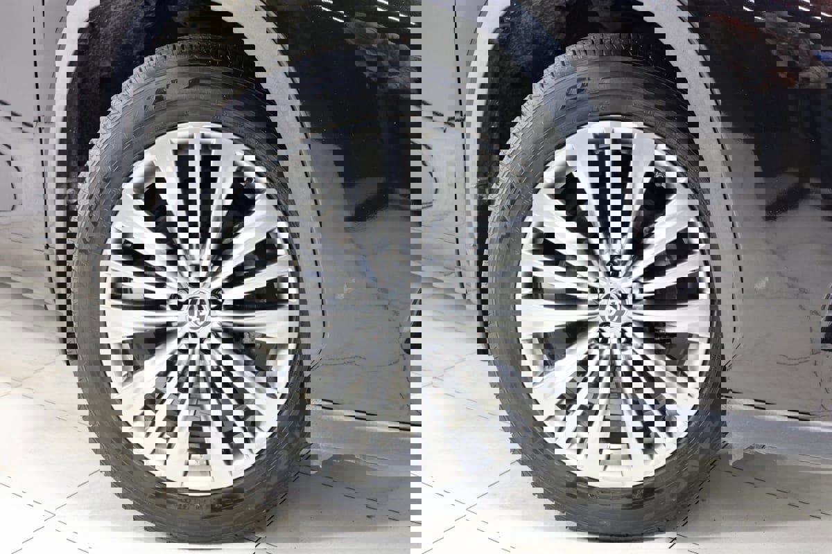 Used 2021 Toyota Highlander Platinum image 15