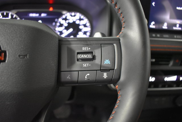 Certified 2025 Nissan Rogue SV AWD/4WD image 17
