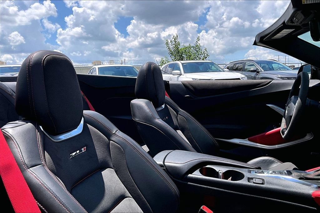 Used 2022 Chevrolet Camaro ZL1 RWD image 21