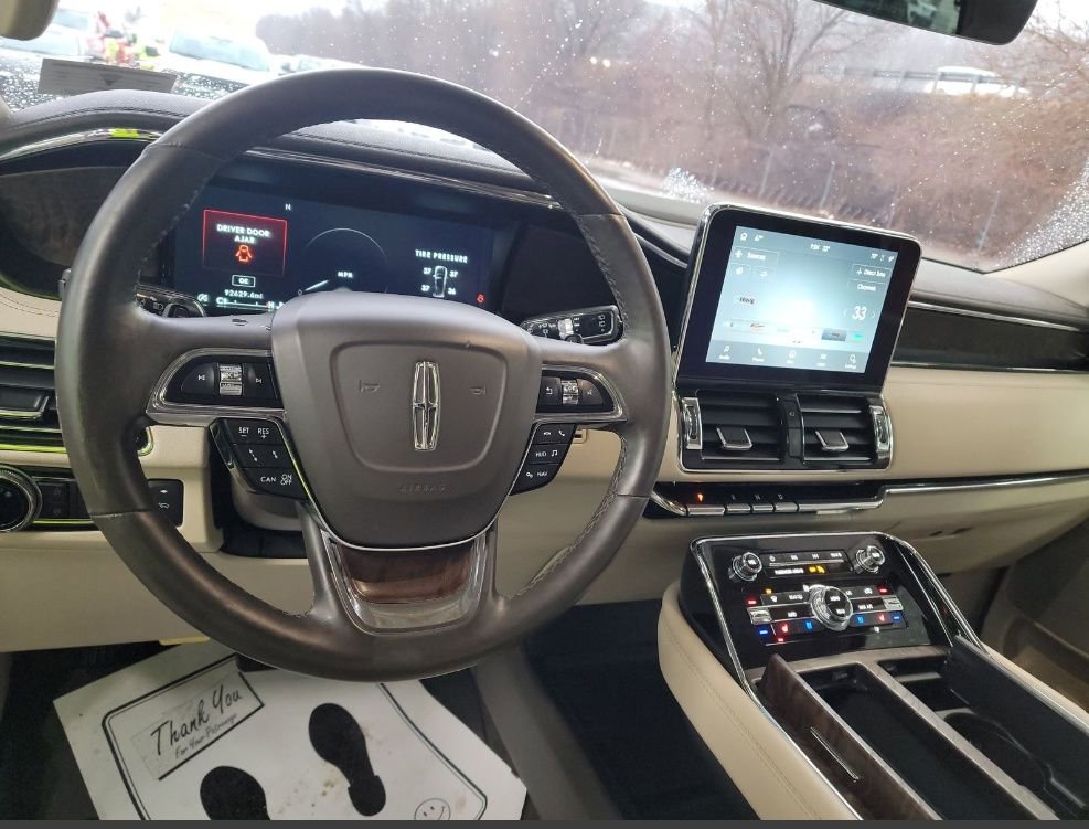 Used 2020 Lincoln Navigator L Reserve w/ Luxury Package image 5