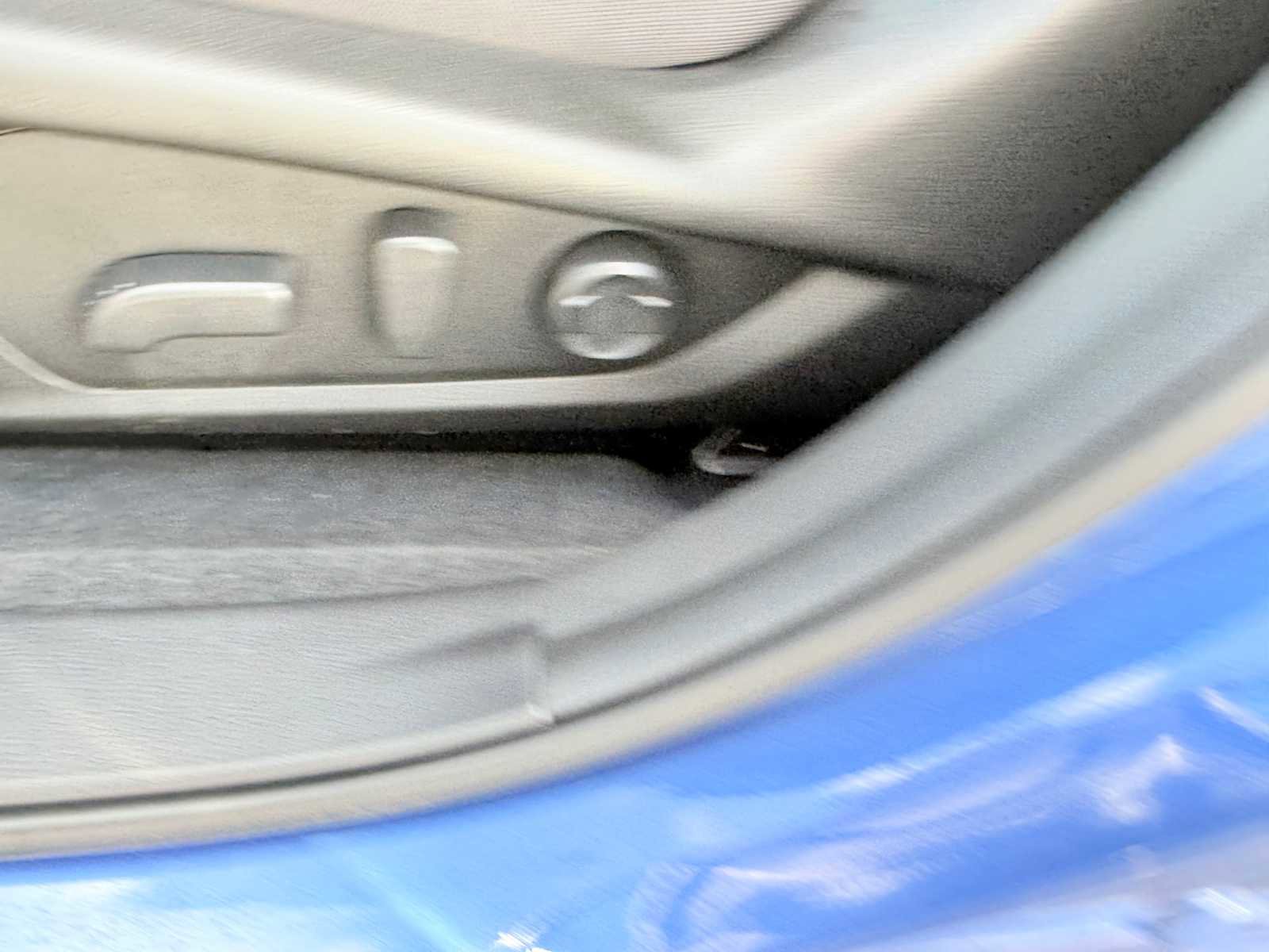 Certified 2025 Subaru Crosstrek 2.0i Premium image 15