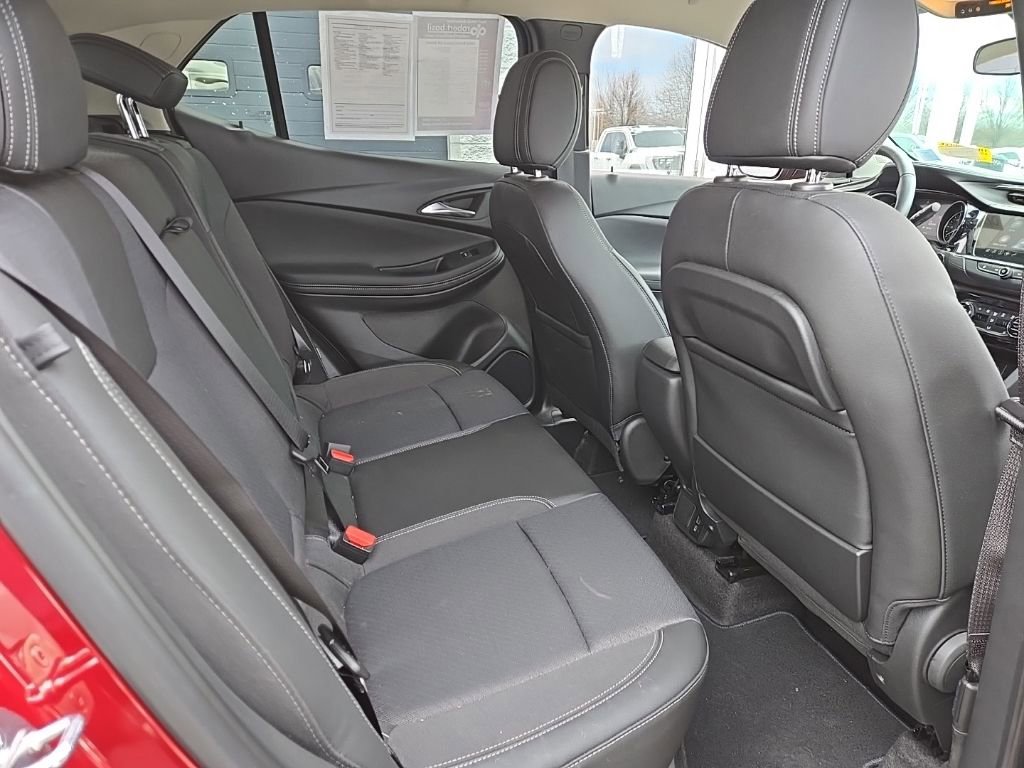 Used 2023 Buick Encore GX Select w/ Sport Touring Package image 17