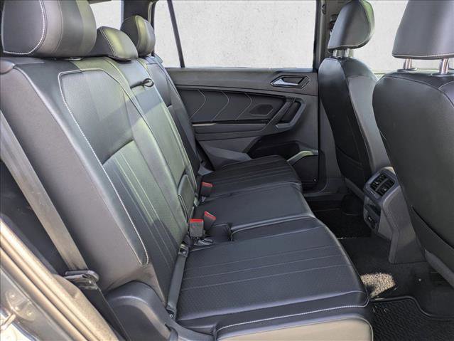 Used 2022 Volkswagen Tiguan SE R-Line image 20