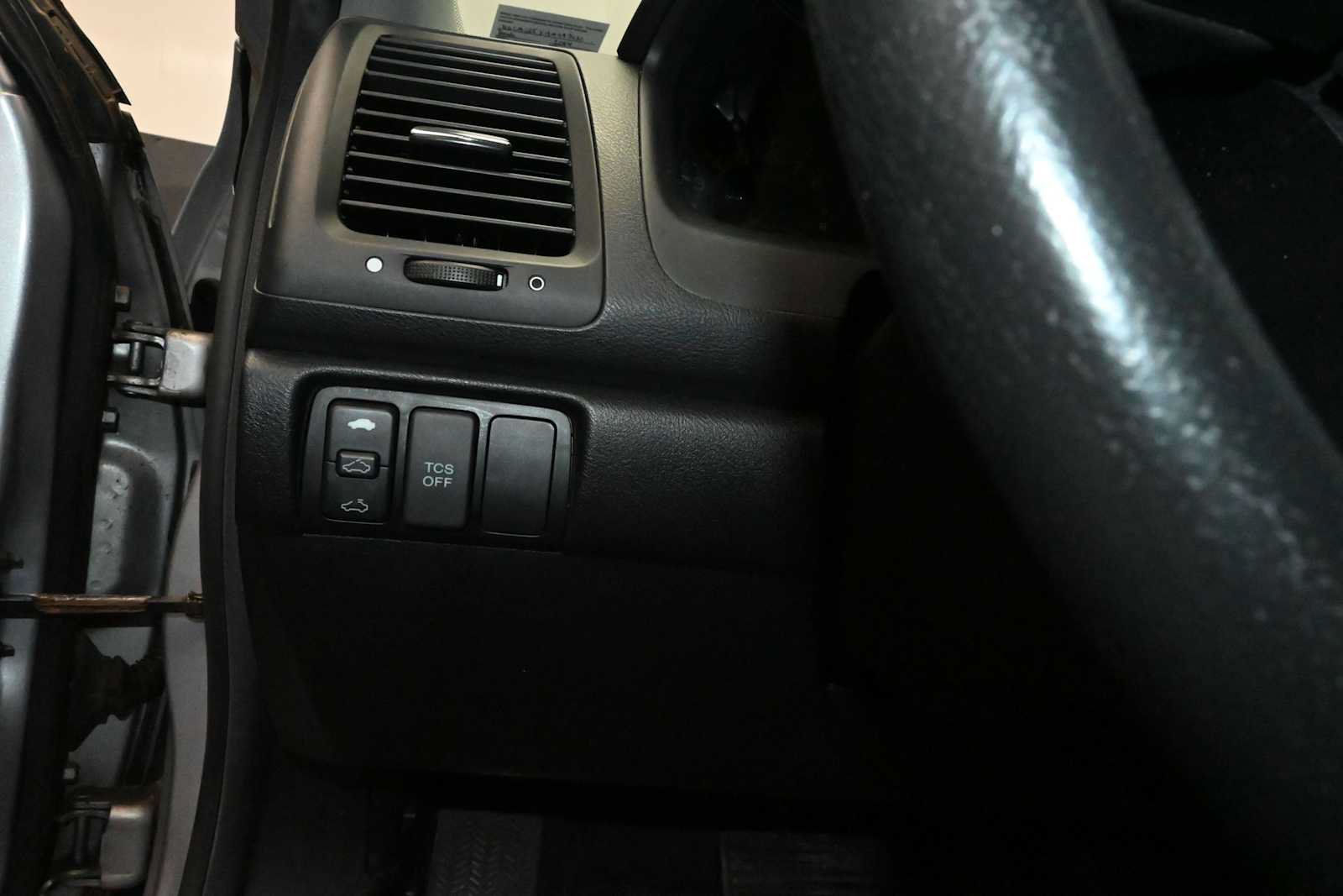 Used 2004 Honda Accord EX image 12
