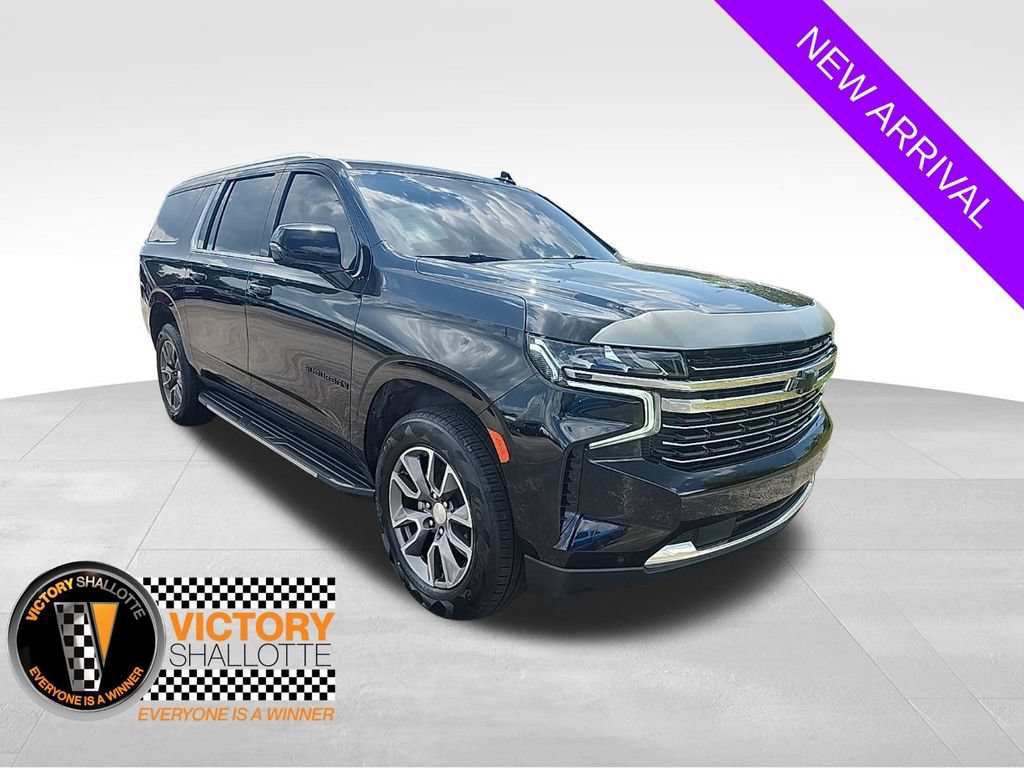 Used 2022 Chevrolet Suburban LT w/ LT Signature Plus Package AWD/4WD image 1