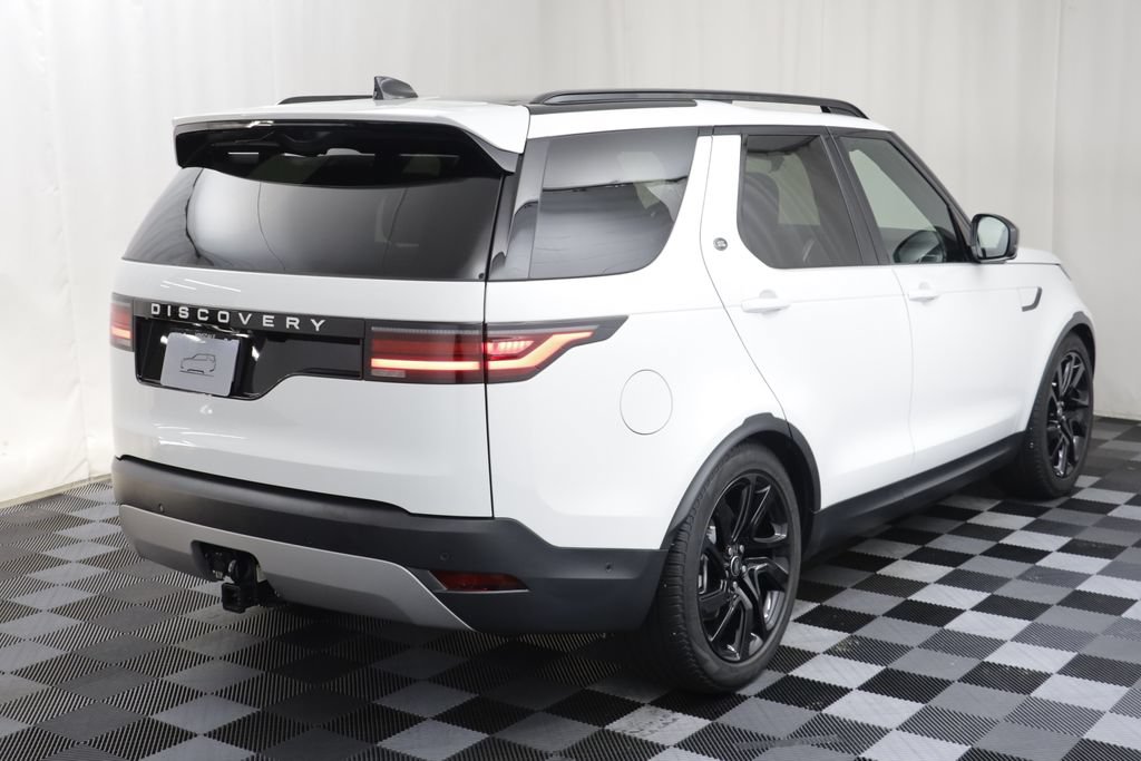 Certified 2025 Land Rover Discovery S AWD/4WD image 19