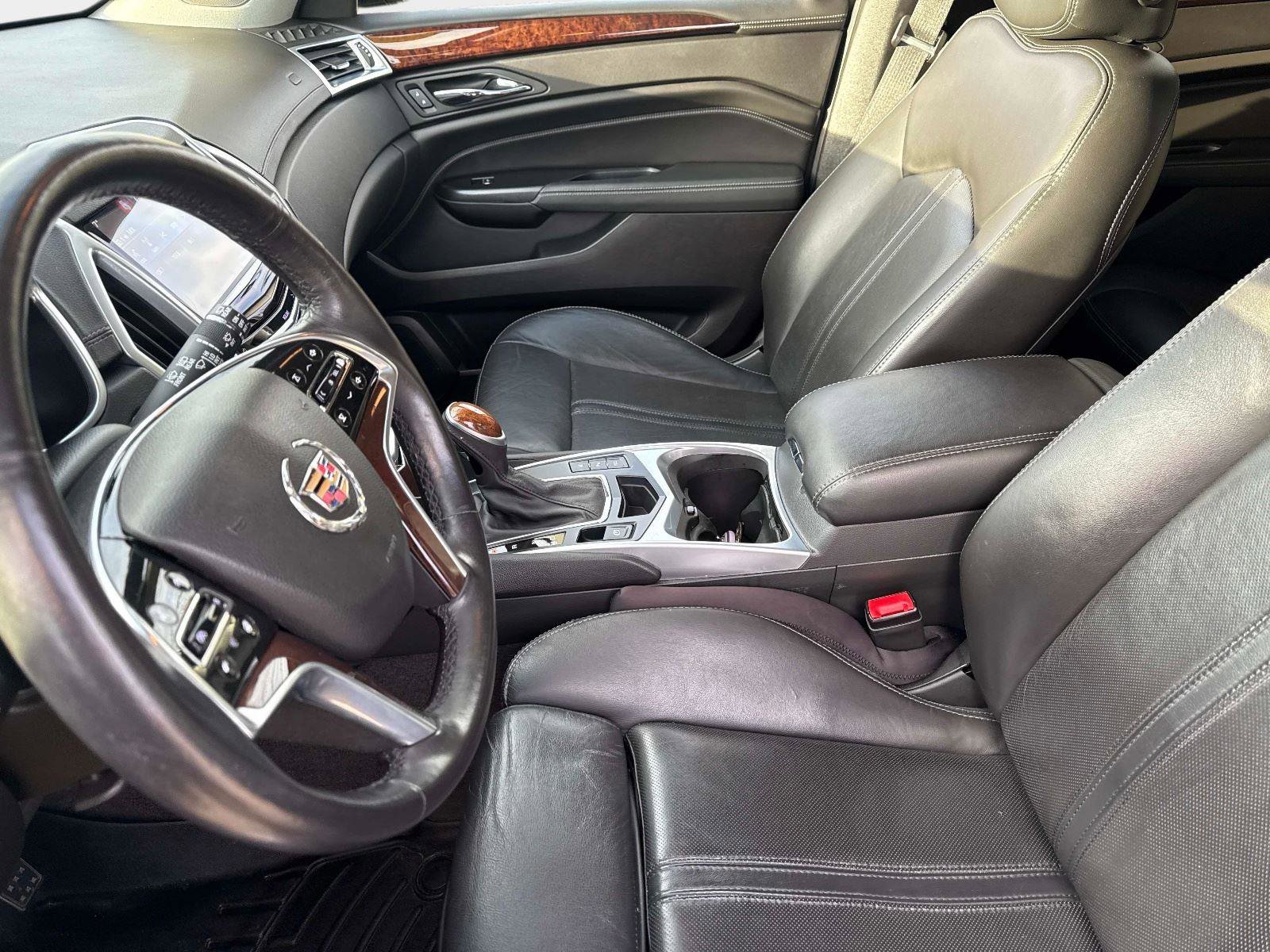 Used 2016 Cadillac SRX Luxury w/ Driver Awareness Package image 20