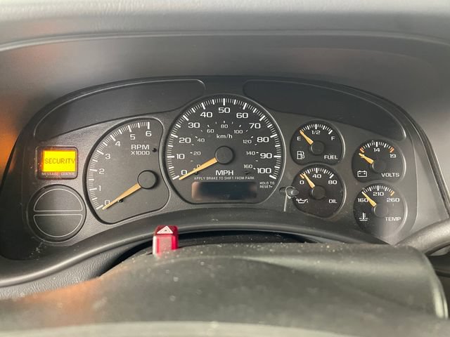 Used 2002 Chevrolet Avalanche 4x4 w/ Off-Road Suspension Pkg image 5