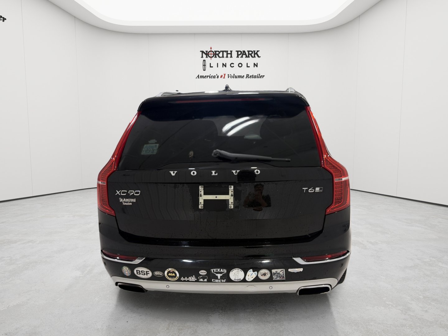 Used 2017 Volvo XC90 T6 Inscription w/ Vision Package AWD/4WD image 4