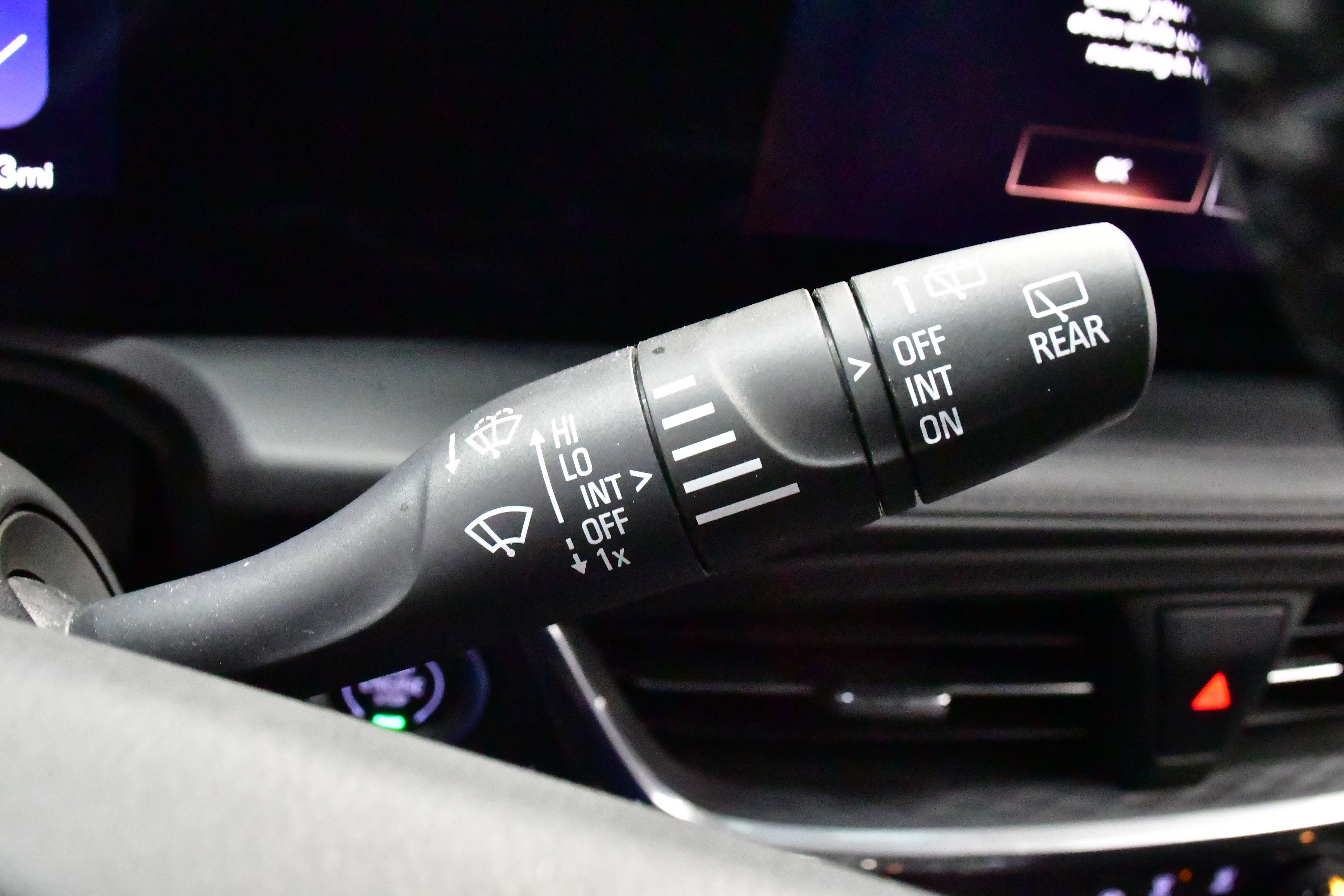 Used 2023 Buick Encore GX Select w/ Sport Touring Package image 27