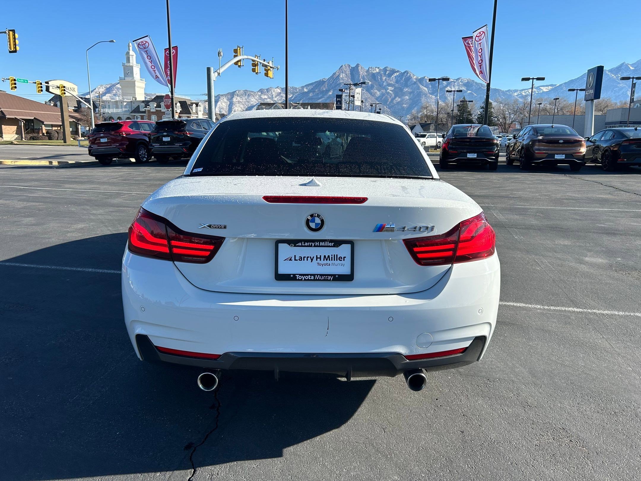 Used 2020 BMW 440i xDrive Convertible w/ M Sport Package image 4