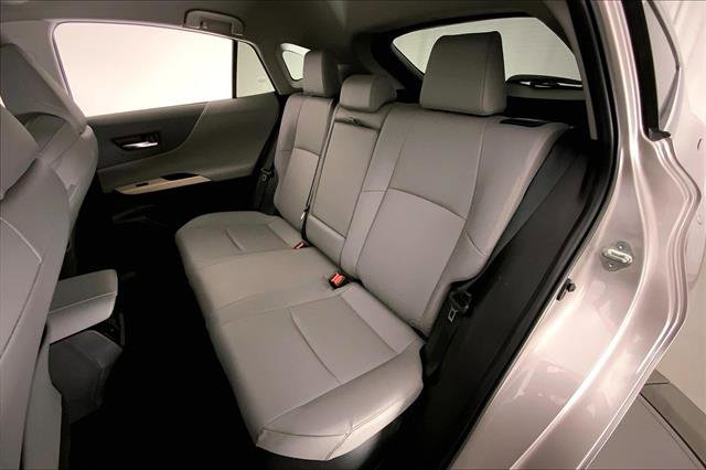 Used 2024 Toyota Venza XLE image 14