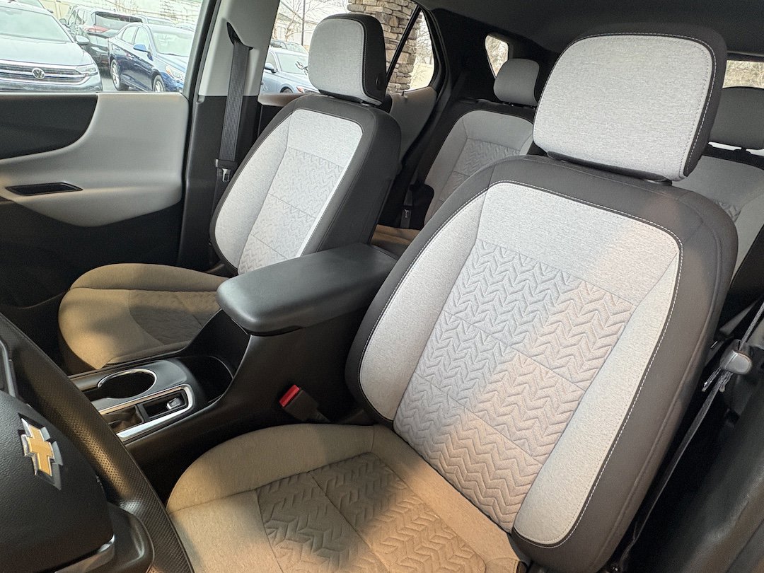 Used 2022 Chevrolet Equinox LS image 21