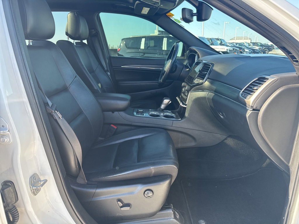 Used 2022 Jeep Grand Cherokee Limited w/ Trailer Tow Group IV image 10