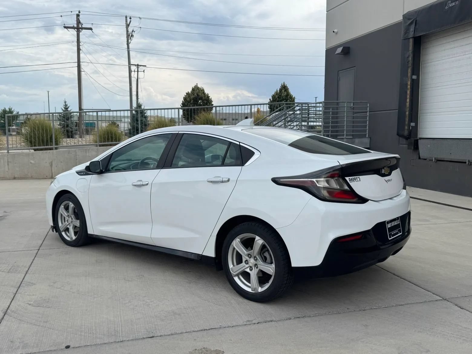 Used 2016 Chevrolet Volt LT FWD image 3