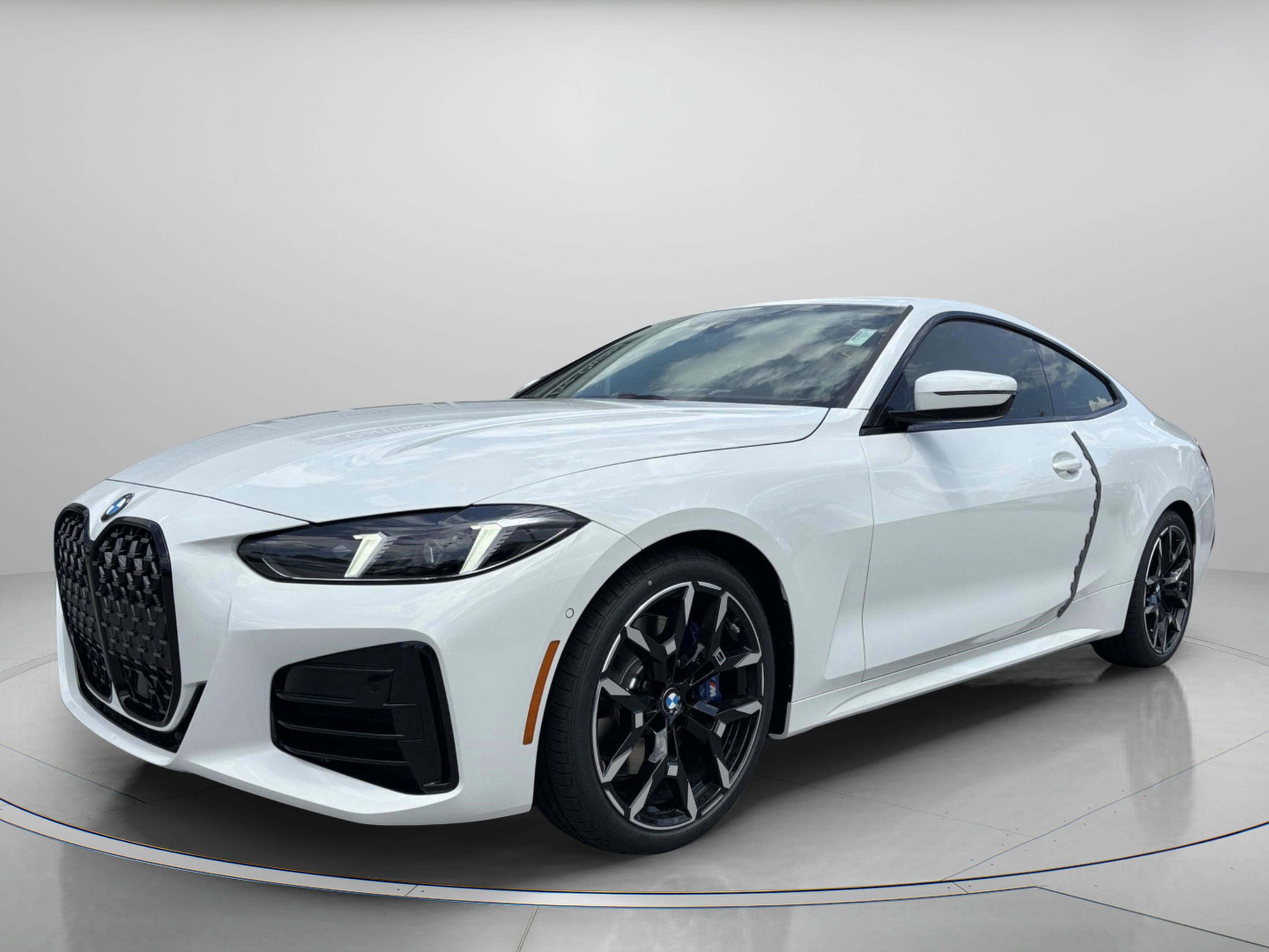 Used 2026 BMW 430i Coupe w/ M Sport Package image 2