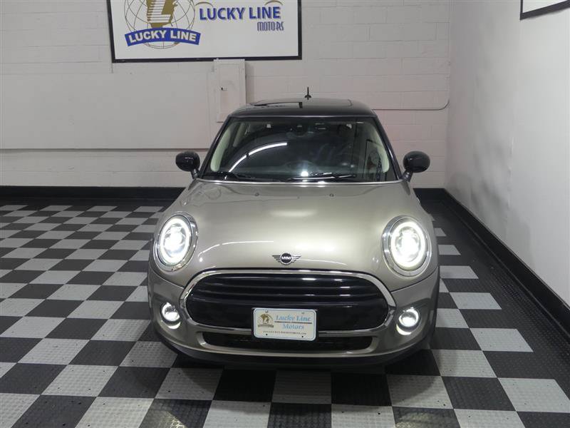 Used 2020 MINI Cooper 2-Door Hardtop w/ Storage Package FWD image 3