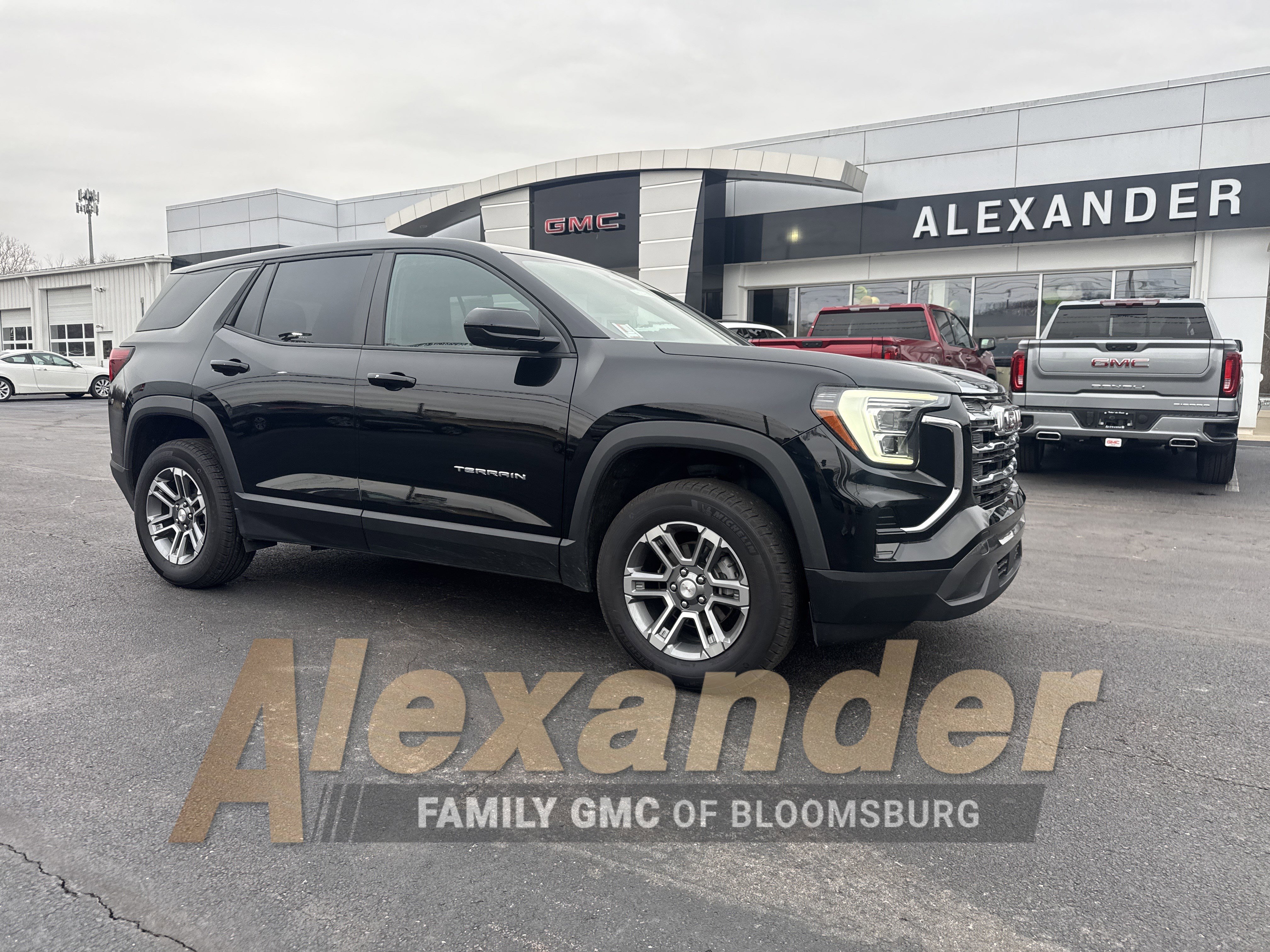 Used 2025 GMC Terrain Elevation AWD/4WD image 1