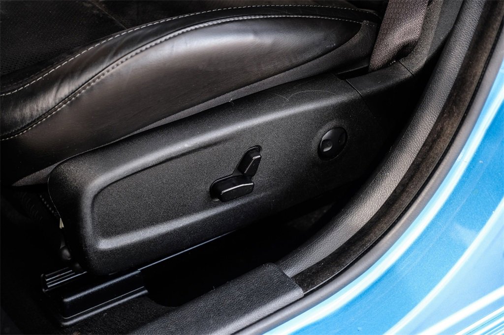 Used 2023 Dodge Charger R/T w/ Plus Group image 32