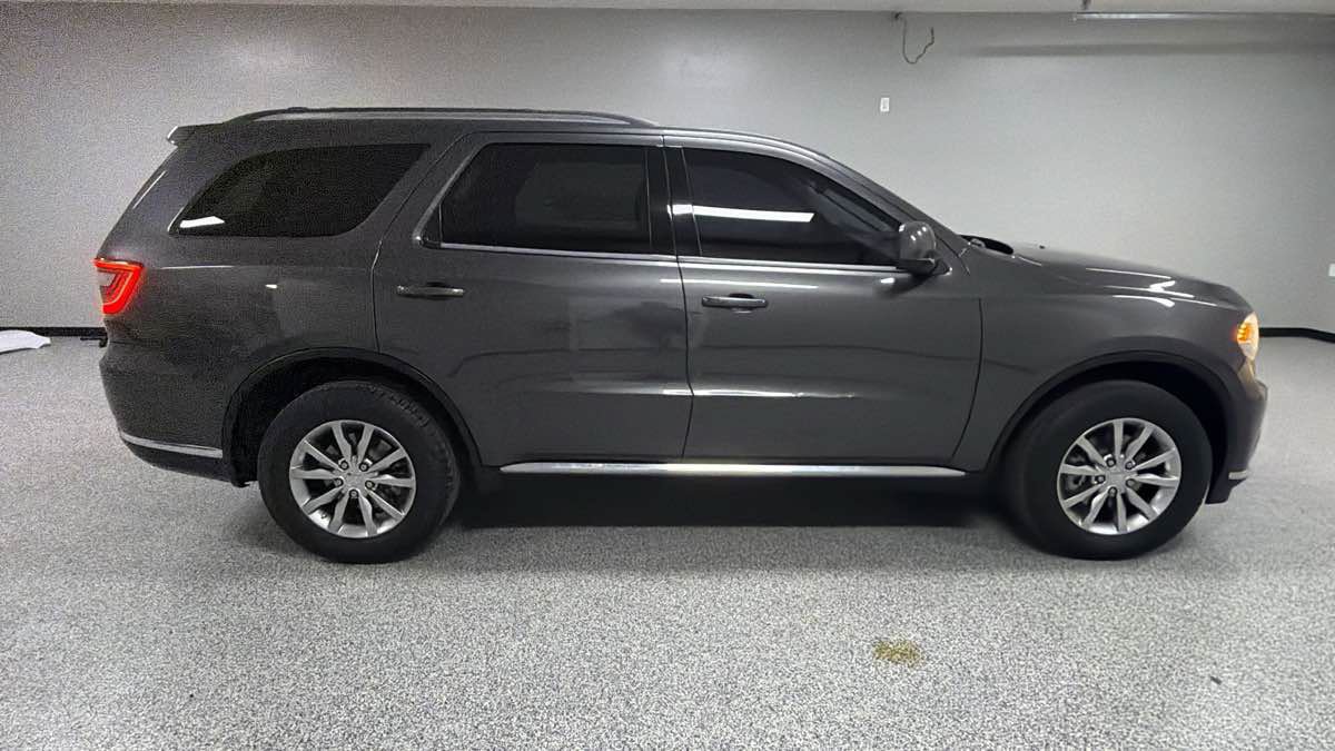 Used 2017 Dodge Durango SXT w/ Quick Order Package 23B AWD/4WD image 2