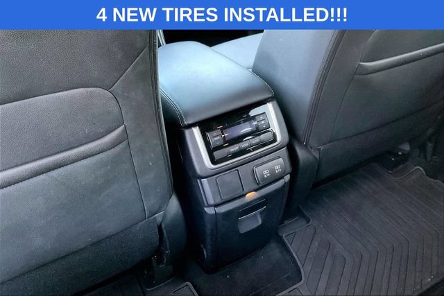 Used 2022 Subaru Ascent Onyx Edition AWD/4WD image 35