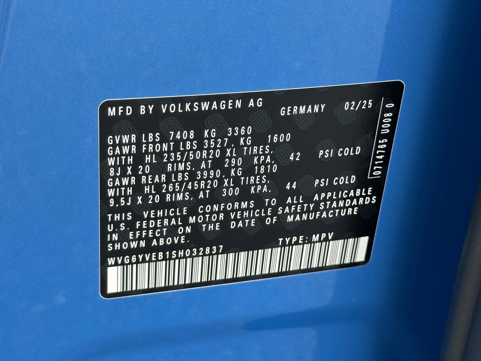 New 2025 Volkswagen ID. Buzz 1st Edition image 16