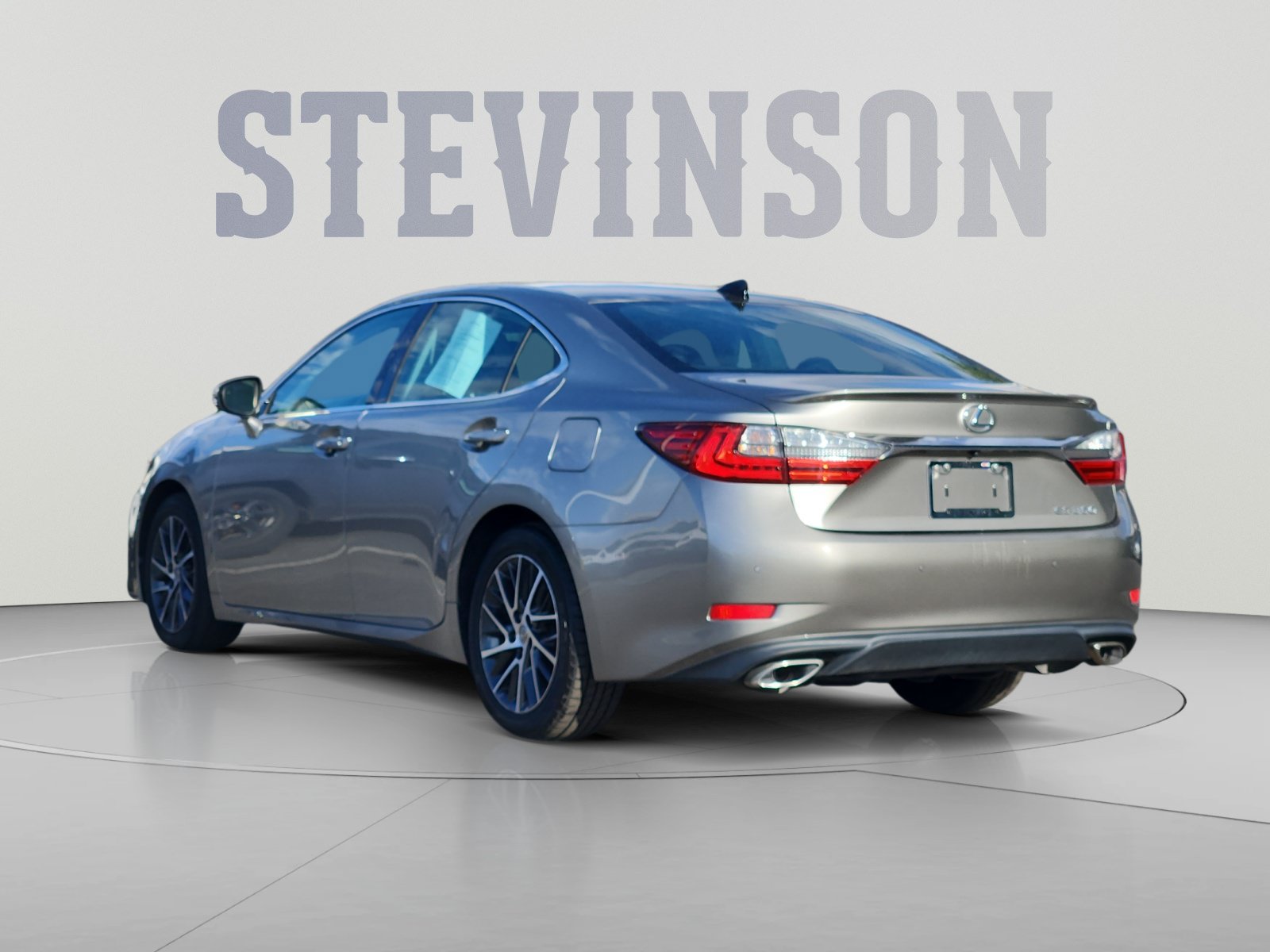 Used 2017 Lexus ES 350 w/ Navigation System Package FWD image 3