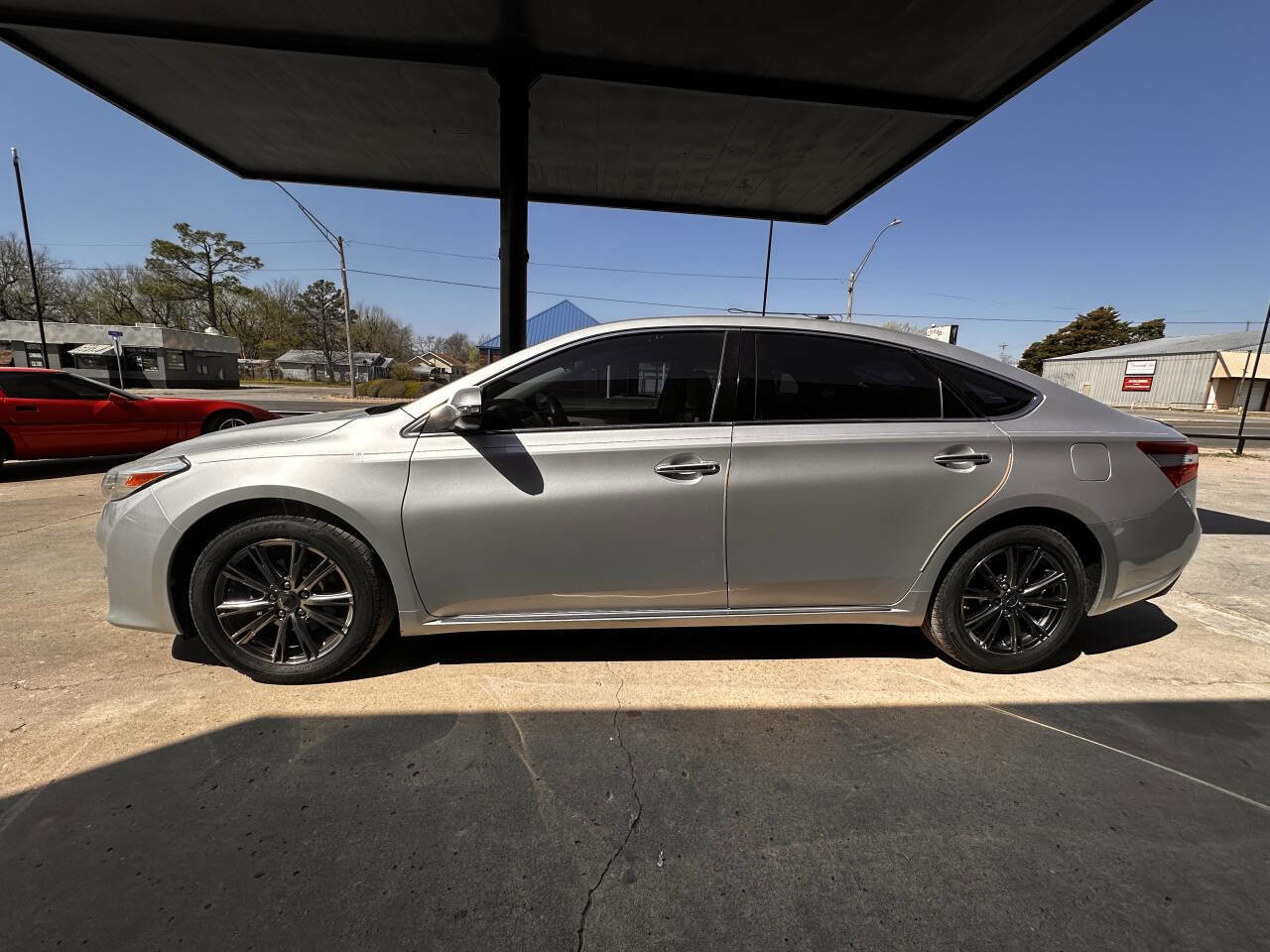 Used 2014 Toyota Avalon XLE image 4
