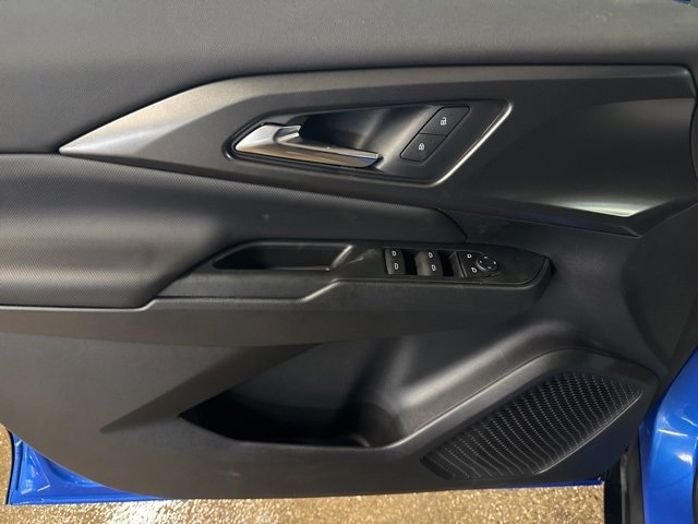 New 2026 Chevrolet Equinox EV LT image 10